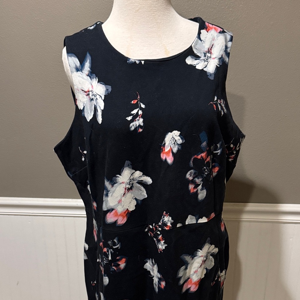 Lands End Elegant Dark Blue Floral Dress